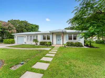 2041 Buena Vista Boulevard, Vero Beach – Single Family Residence for sale