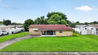 913 JAMAICAN Drive, West Palm Beach – Single Family Residence for sale