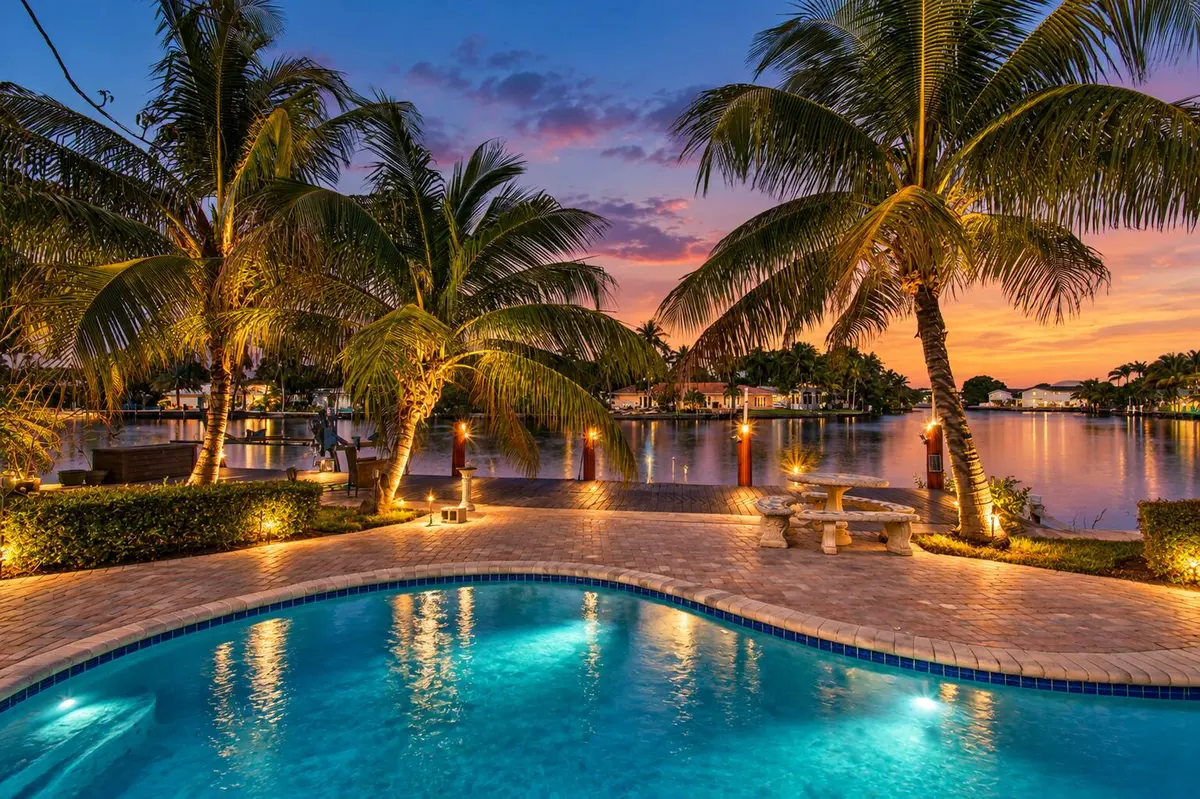 twighlight back yard (1) at 2801 Coral Shores Drive, Fort Lauderdale