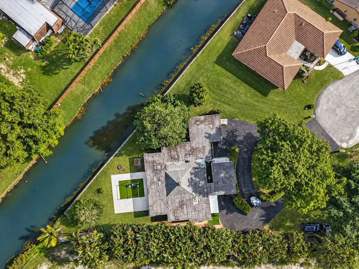 5707 WHITE HICKORY Circle, Tamarac, FL – photo 6