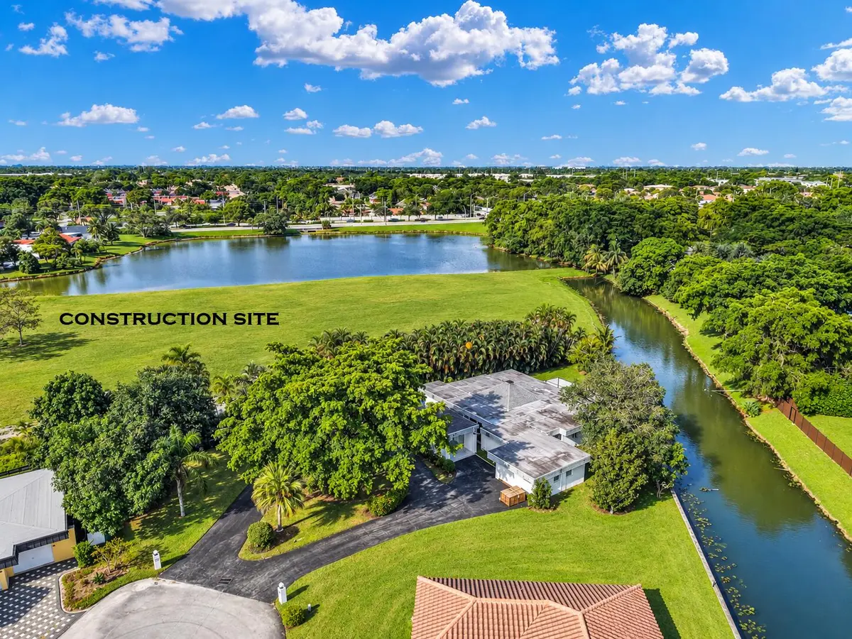 5707 WHITE HICKORY Circle, Tamarac, FL – photo 2