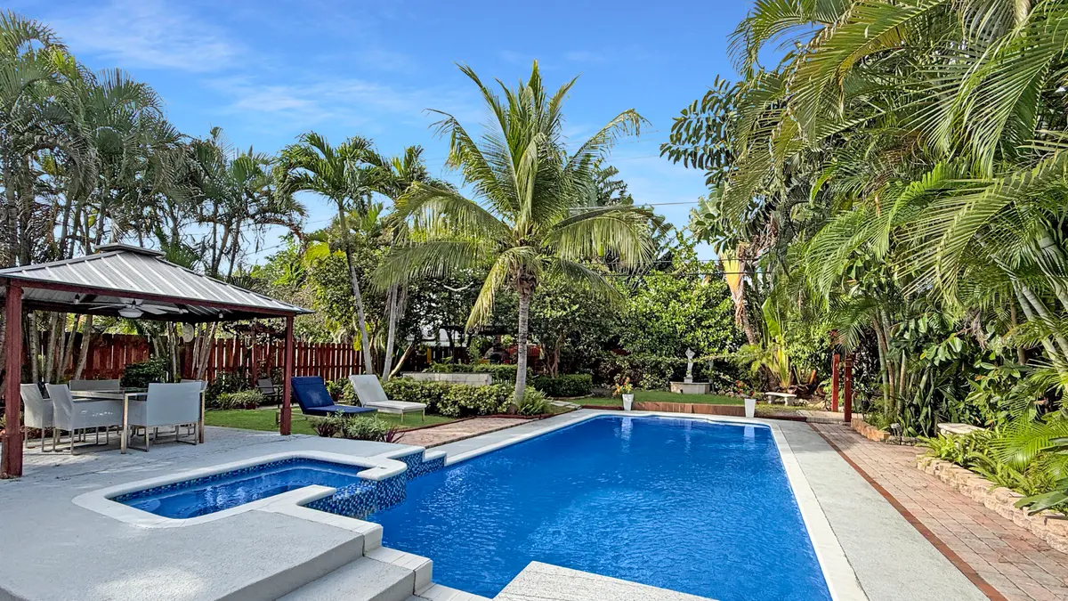 pool6 at 941 SW 19TH Street, Boca Raton