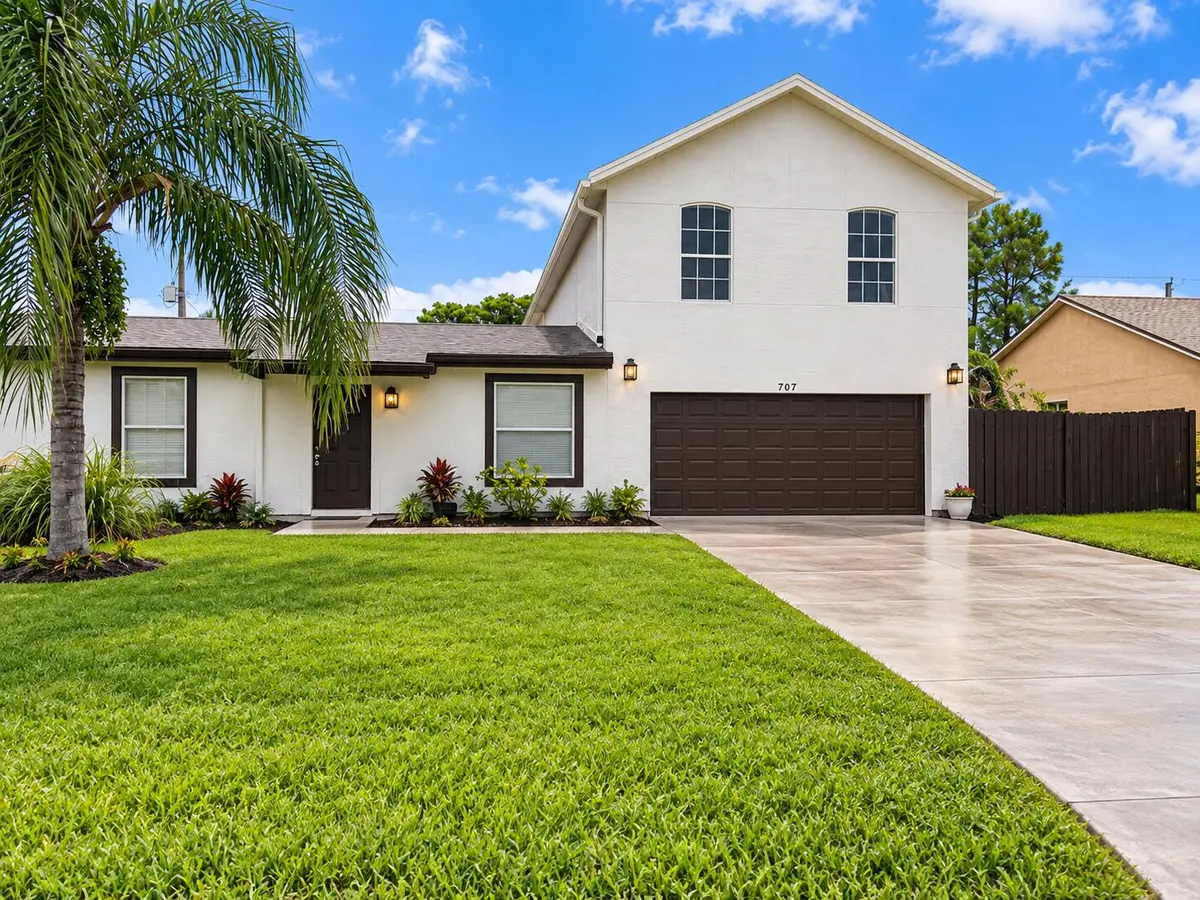 657333D9-F3B0-4F0C-AD0C-CBE301BC7BDA at 707 SE KARRIGAN Terrace, Port St. Lucie