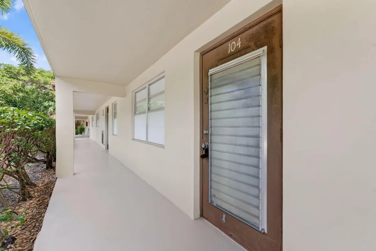 7-web-or-mls-DSC03736 at 7490 NW 1st Street 104, Margate