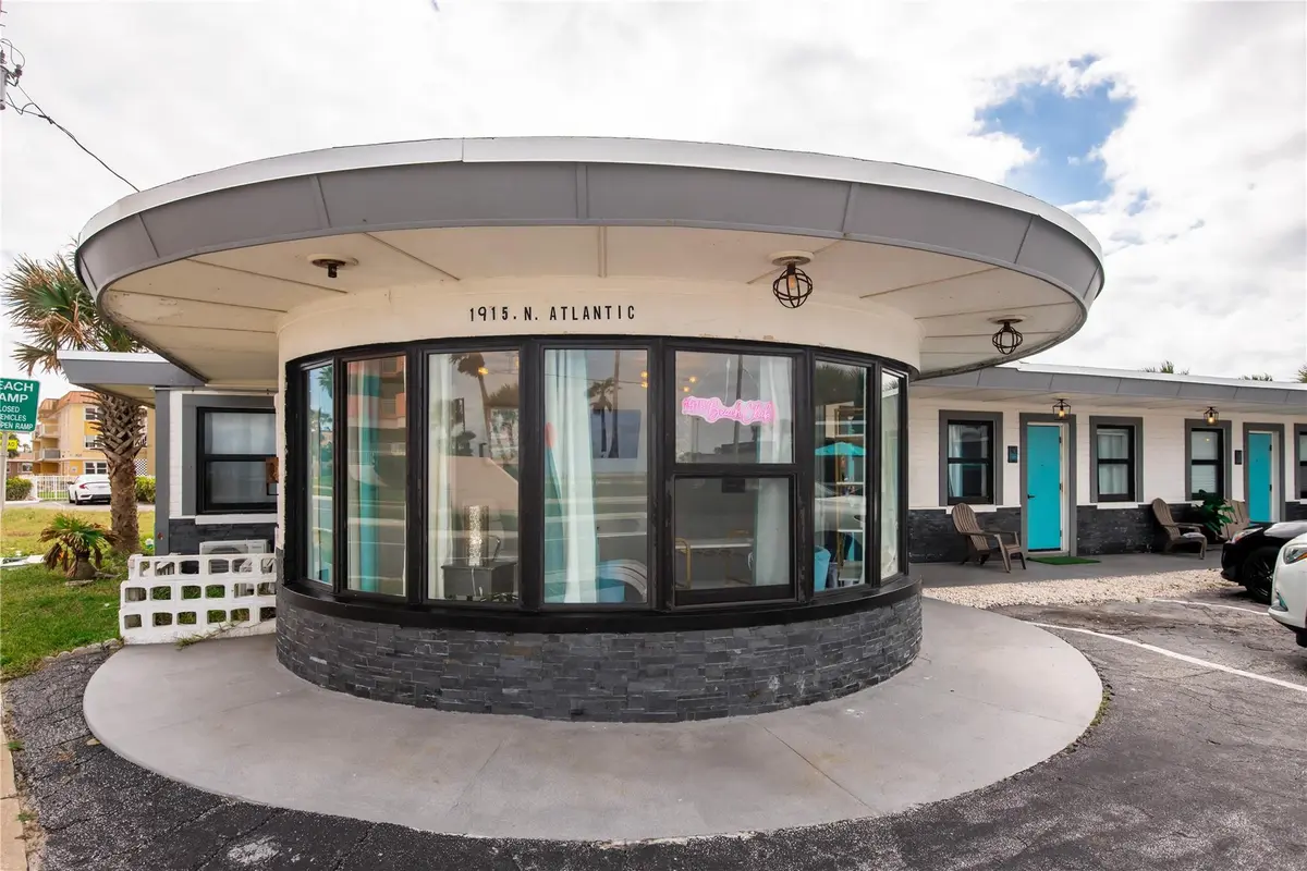 Photo 3 at 1915 N ATLANTIC Avenue, Daytona Beach