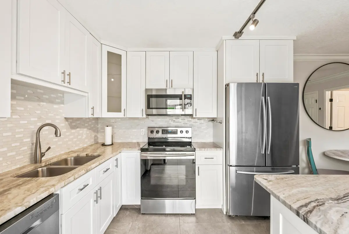 1166 6th Avenue - 15B-096 at 1166 6th Avenue 15B, Vero Beach