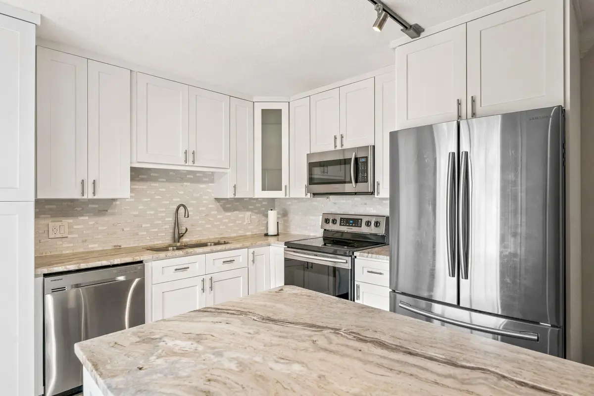 1166 6th Avenue - 15B-094 at 1166 6th Avenue 15B, Vero Beach