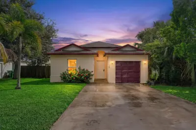 2212 NW 9th Court, Fort Lauderdale – Single Family Residence for sale