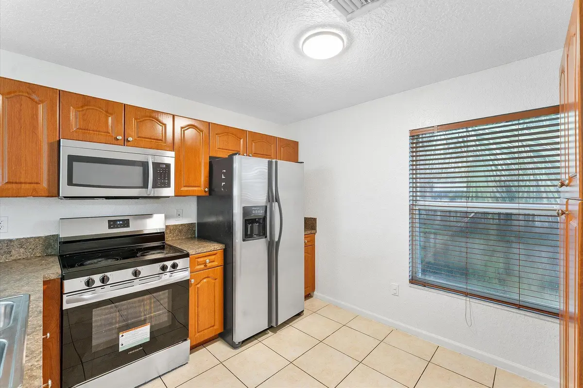 07-2212 NW 9th Ct_007 at 2212 NW 9th Court, Fort Lauderdale