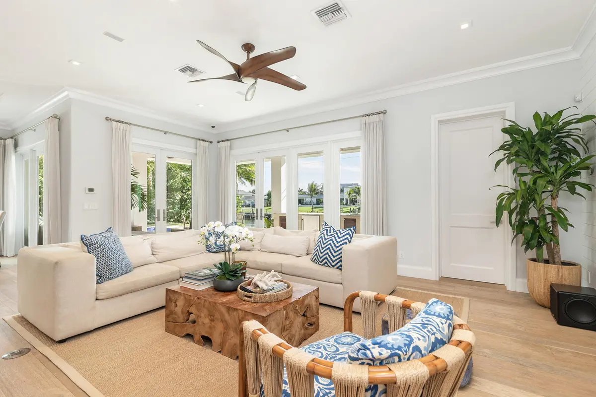 low-16 at 222 Arlington Road, West Palm Beach