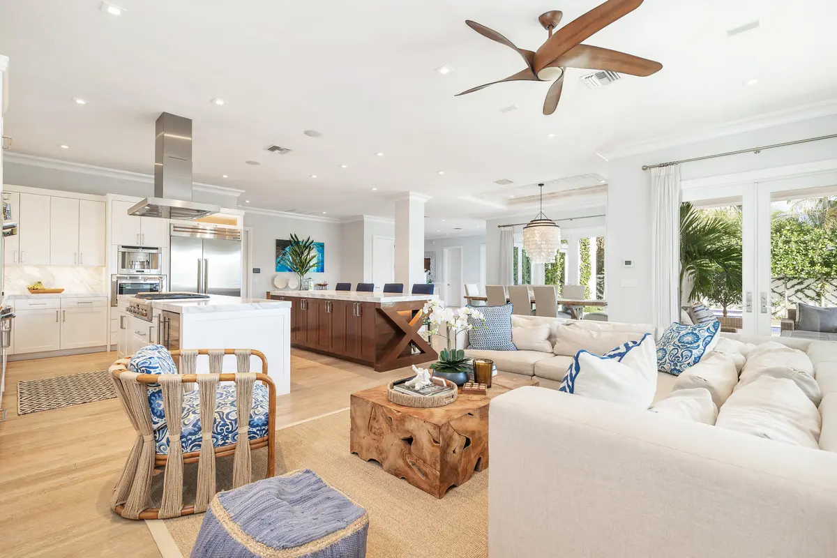 low-17 at 222 Arlington Road, West Palm Beach