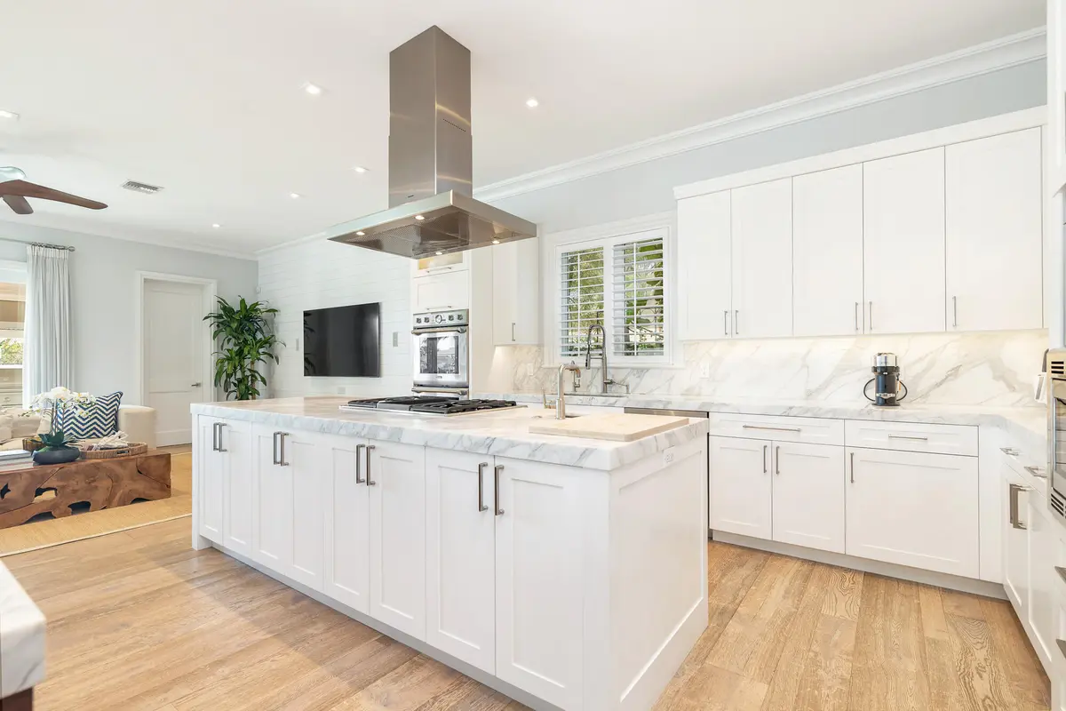 low-11 at 222 Arlington Road, West Palm Beach