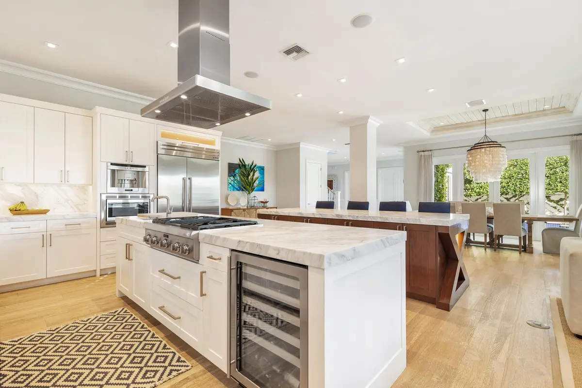 low-14 at 222 Arlington Road, West Palm Beach
