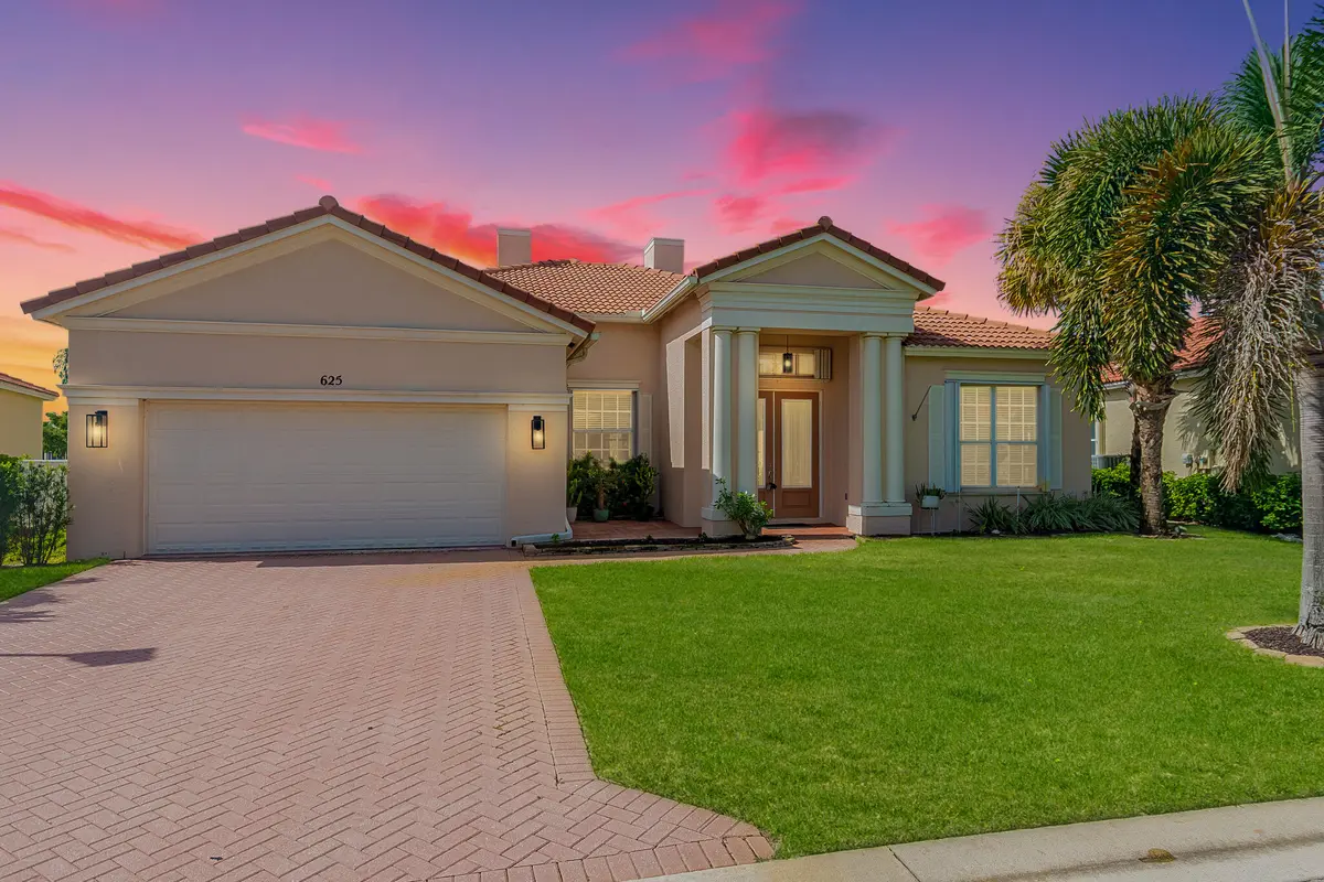 dusk at 625 SW Long Key Court, Port St. Lucie