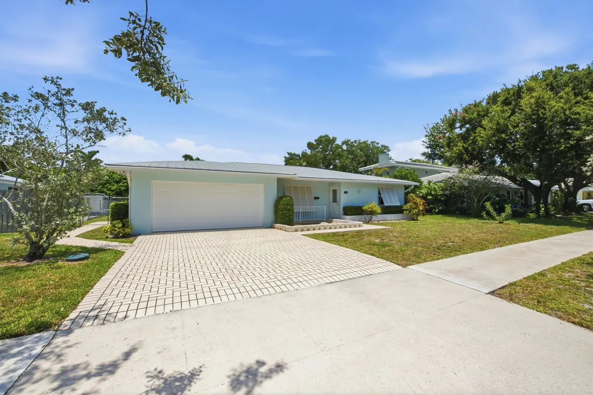 1__dsc8492 at 916 EVERGREEN Drive, North Palm Beach