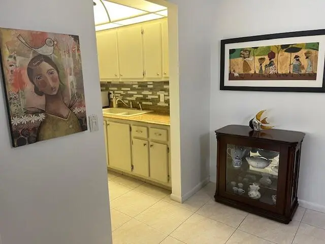Dining Area at 300 WINDSOR M M, West Palm Beach
