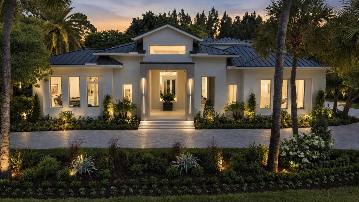Front at 16132 Bridlewood Circle, Delray Beach