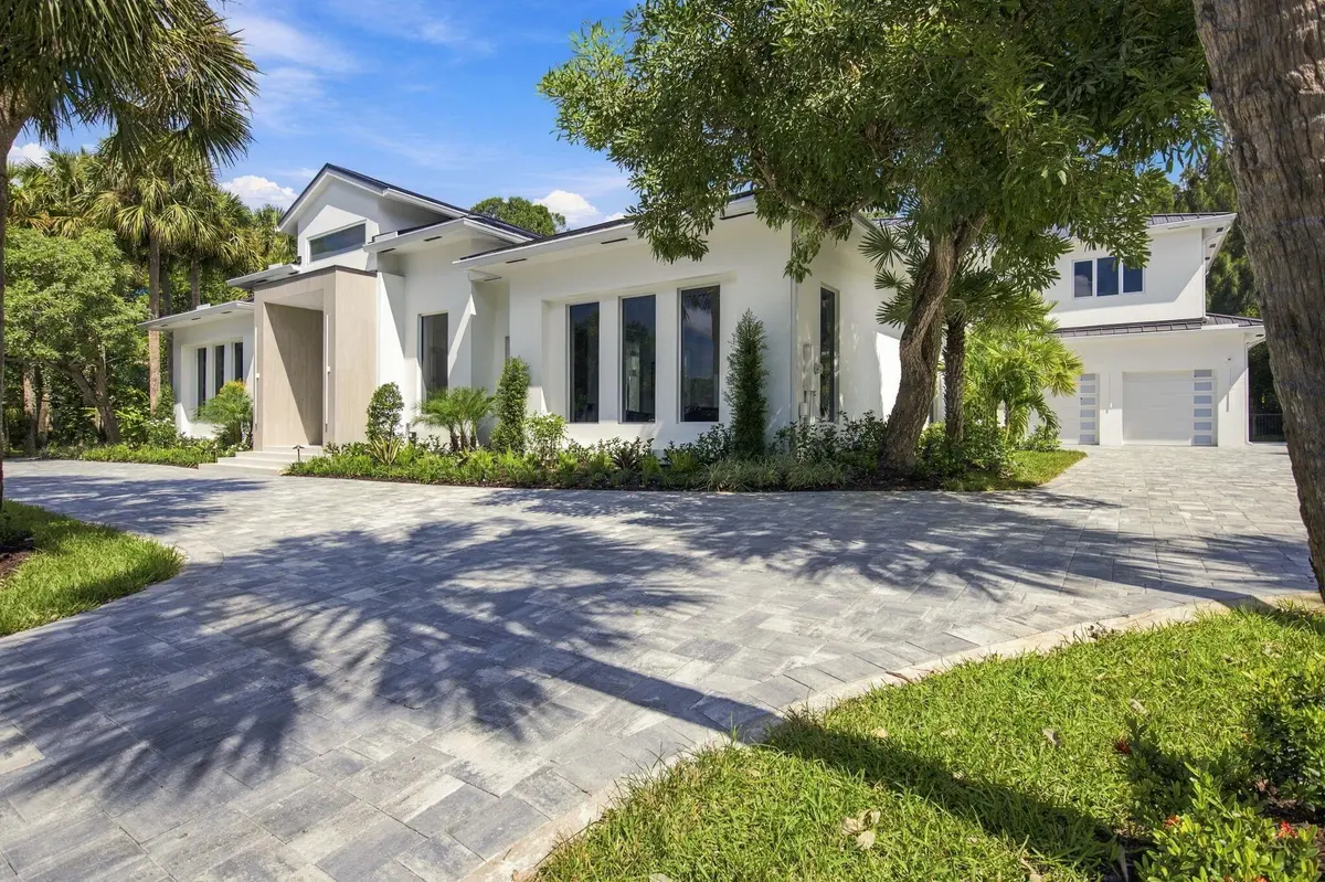 Front at 16132 Bridlewood Circle, Delray Beach