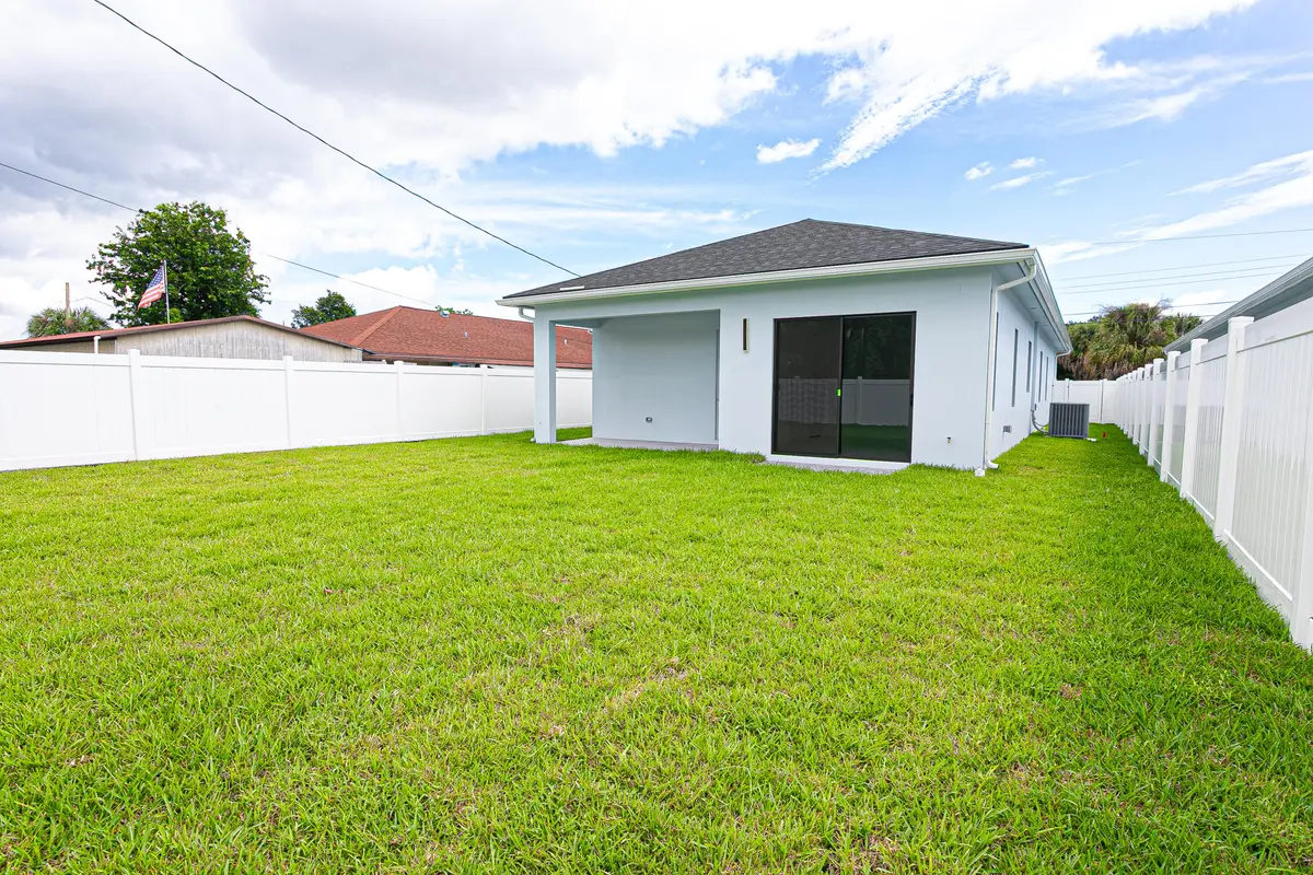 2375 FAITH Avenue, Schall Circle, FL – photo 4