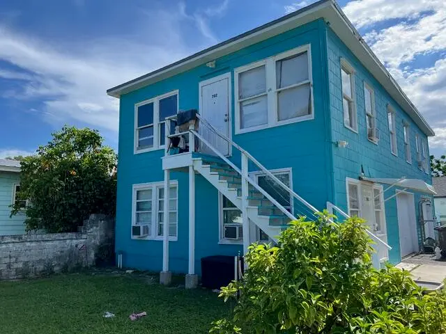 704 exterior at 700 Talladega Street, West Palm Beach