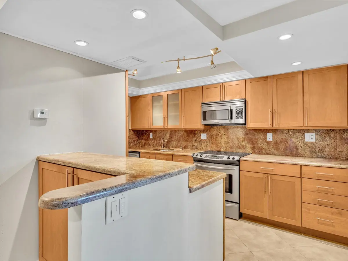 08-FPP00541 at 3300 NE 36TH Street 1219, Fort Lauderdale