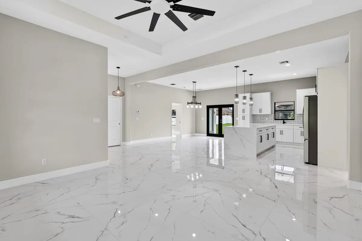 21-web-or-mls-5P1A6137 at 6447 NW FONTANA Street, Port St. Lucie
