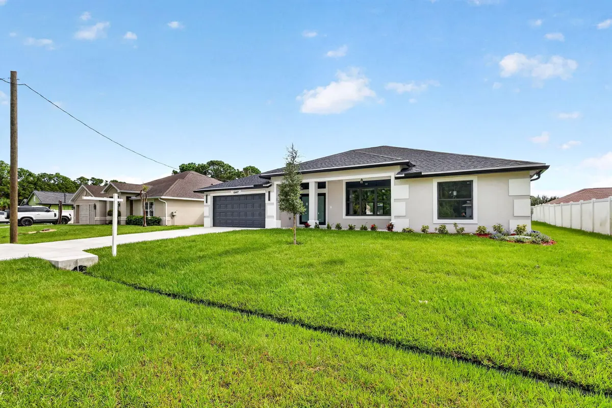 3-web-or-mls-5P1A6048 at 6447 NW FONTANA Street, Port St. Lucie