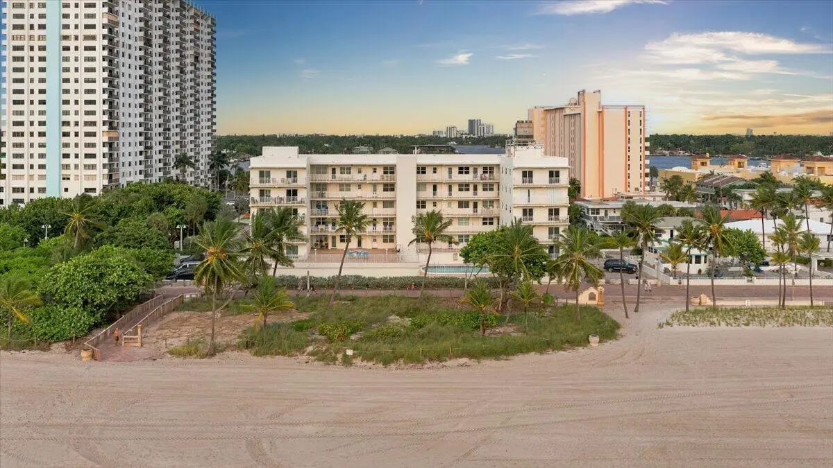 01-901 S Surf Rd, Hollywood, FL, 33019 - at 901 S Surf Road 506, Hollywood
