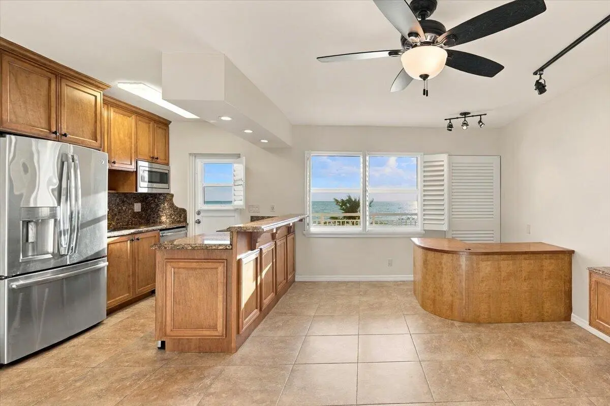 13-901 S Surf Rd, Hollywood, FL, 33019 - at 901 S Surf Road 506, Hollywood