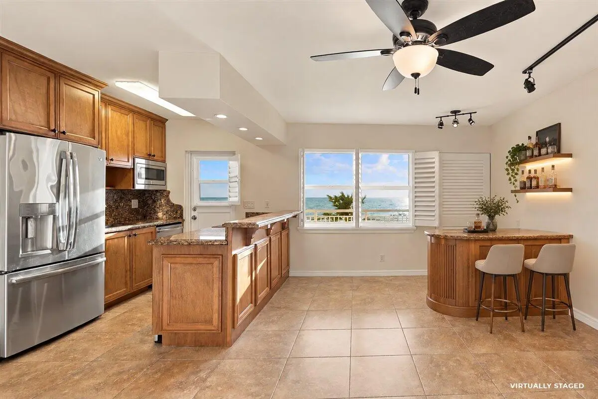 Virtually Staged at 901 S Surf Road 506, Hollywood