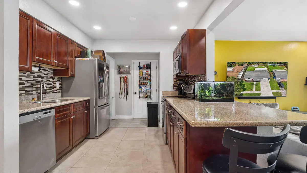 15-web-or-mls-DSC00272 at 6311 LIBERTY Street, Hollywood