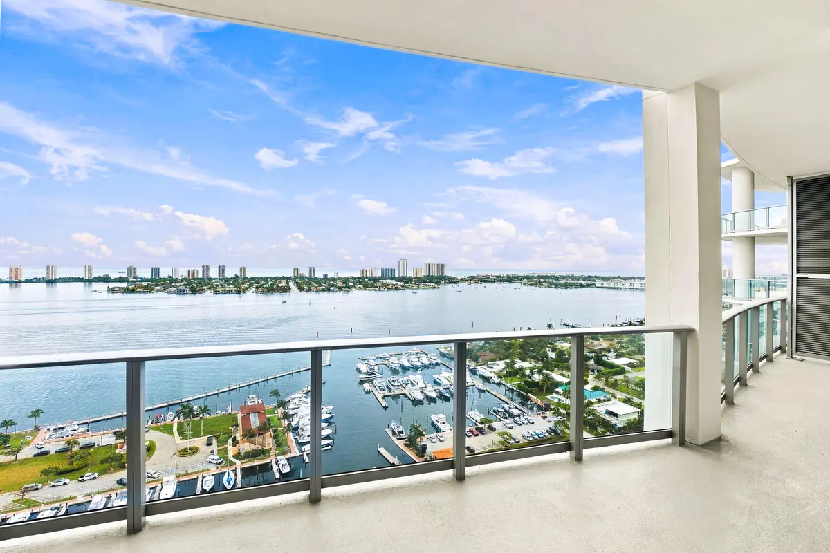 46_057__jjl0253 at 220 LAKE SHORE Drive 2306, West Palm Beach