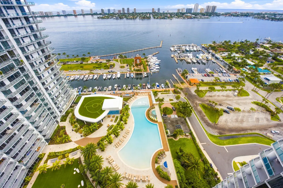 55_004__jjl0278 at 220 LAKE SHORE Drive 2306, West Palm Beach