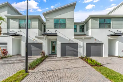 7231 Channing Avenue, Lake Worth – Townhouse for sale