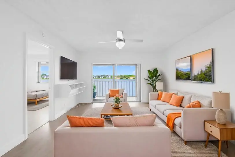 5510 LAKESIDE Drive 201, Margate, FL – photo 1
