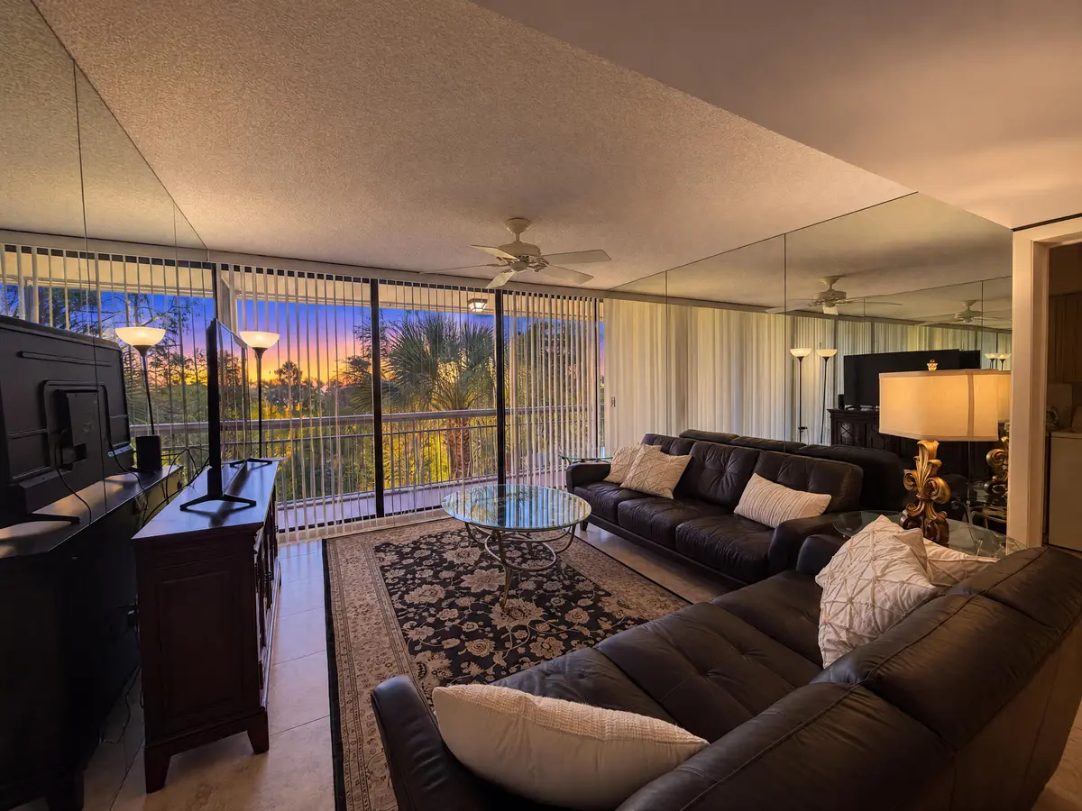 9-WhatsApp Image 2026-10-08 at 1.49.41 P at 6133 BALBOA 405, Boca Raton