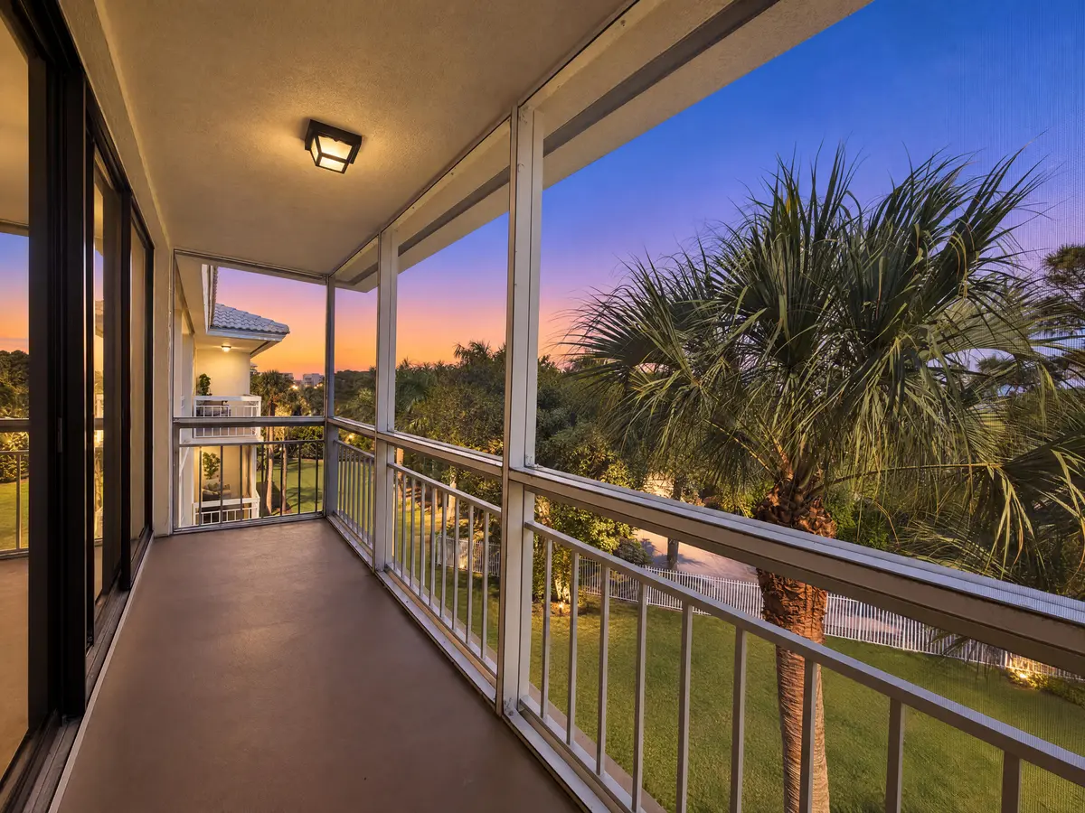 25-WhatsApp Image 2026-10-08 at 1.49.32 at 6133 BALBOA 405, Boca Raton