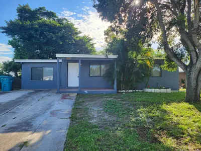 3390 ORANGE Street, Boynton Beach – Single Family Residence for rent