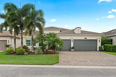 8223 Majestic Mountain Drive, Boynton Beach – Single Family Residence for sale