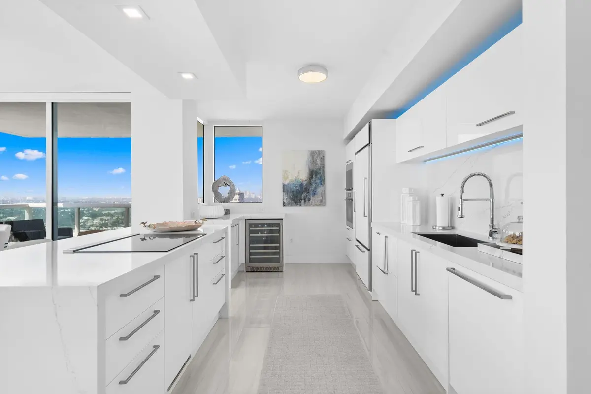 Kitchen at 101 S Fort Lauderdale Beach Boulevard 1807, Fort Lauderdale