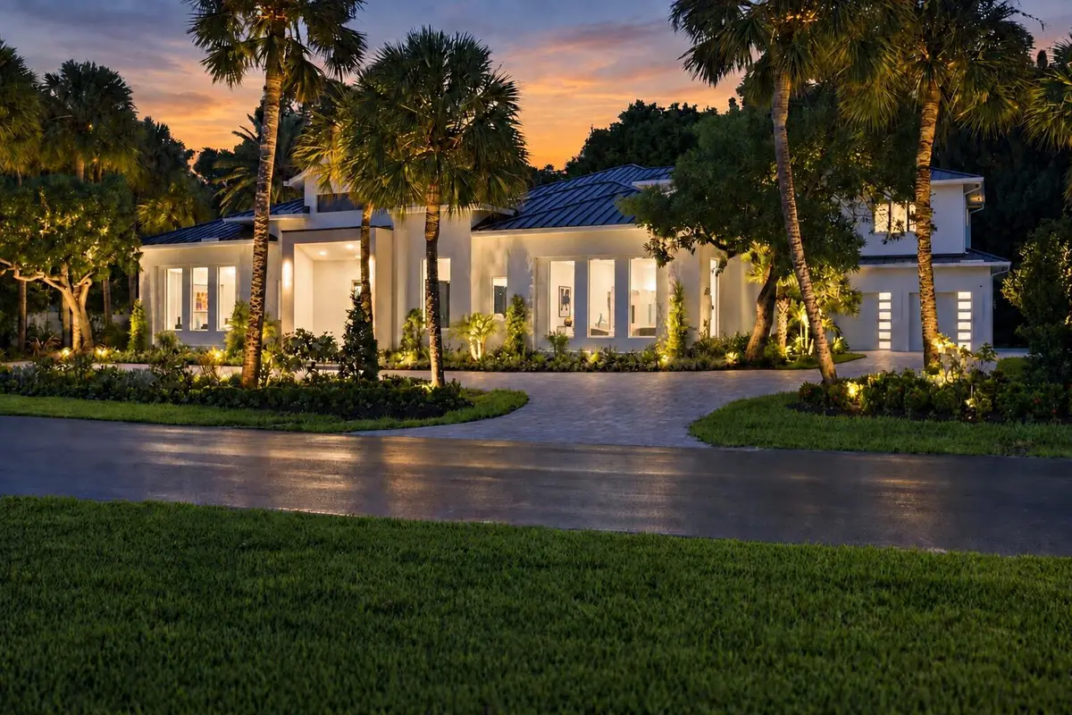 Front at 16132 Bridlewood Circle, Delray Beach