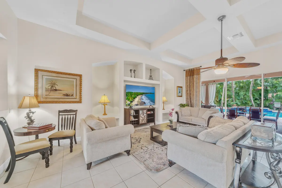 4 Lvng Area (3) at 15250 Temple Boulevard, Loxahatchee
