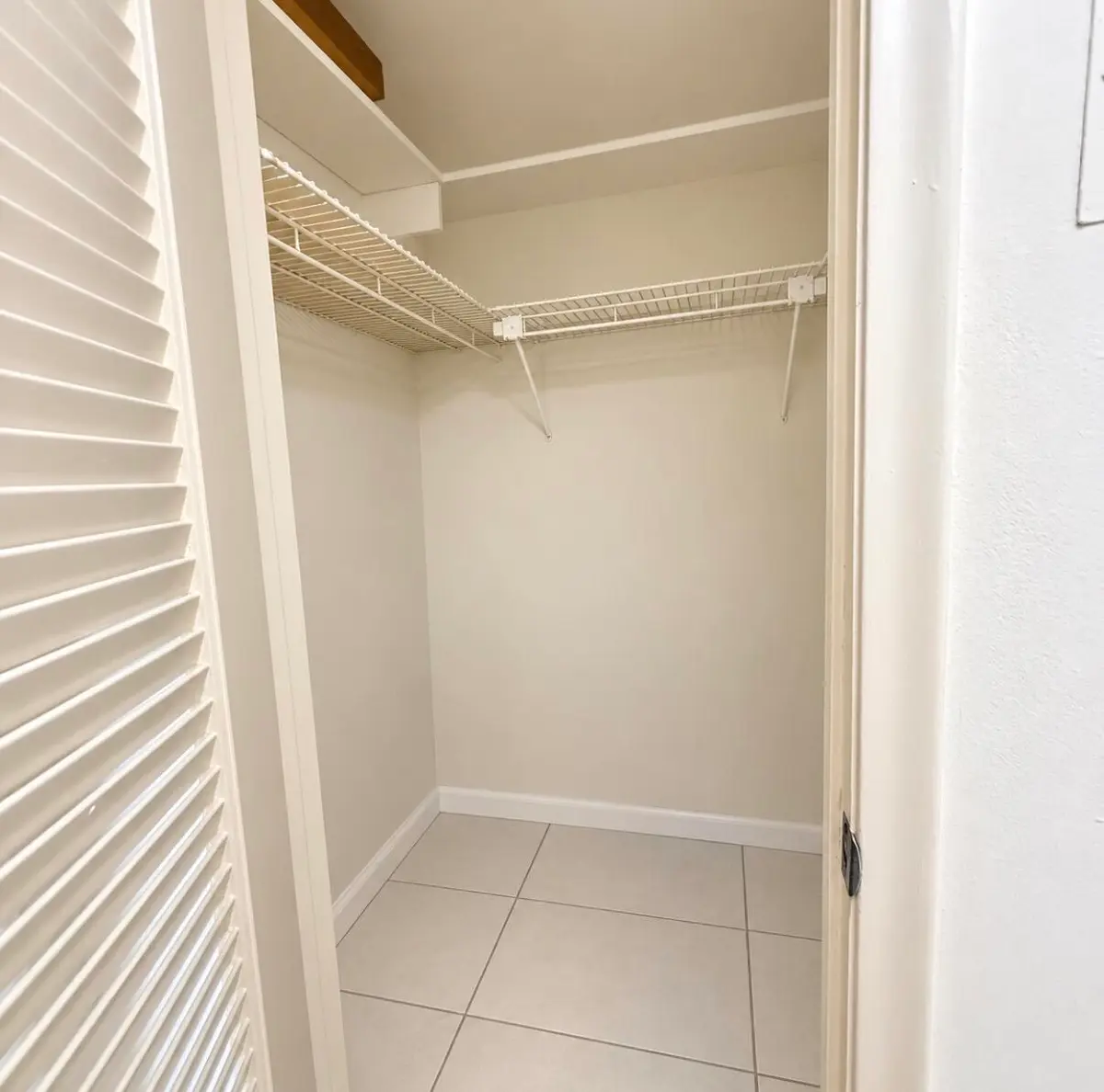 Walk In Closet at 228 NORTHAMPTON L 228, West Palm Beach