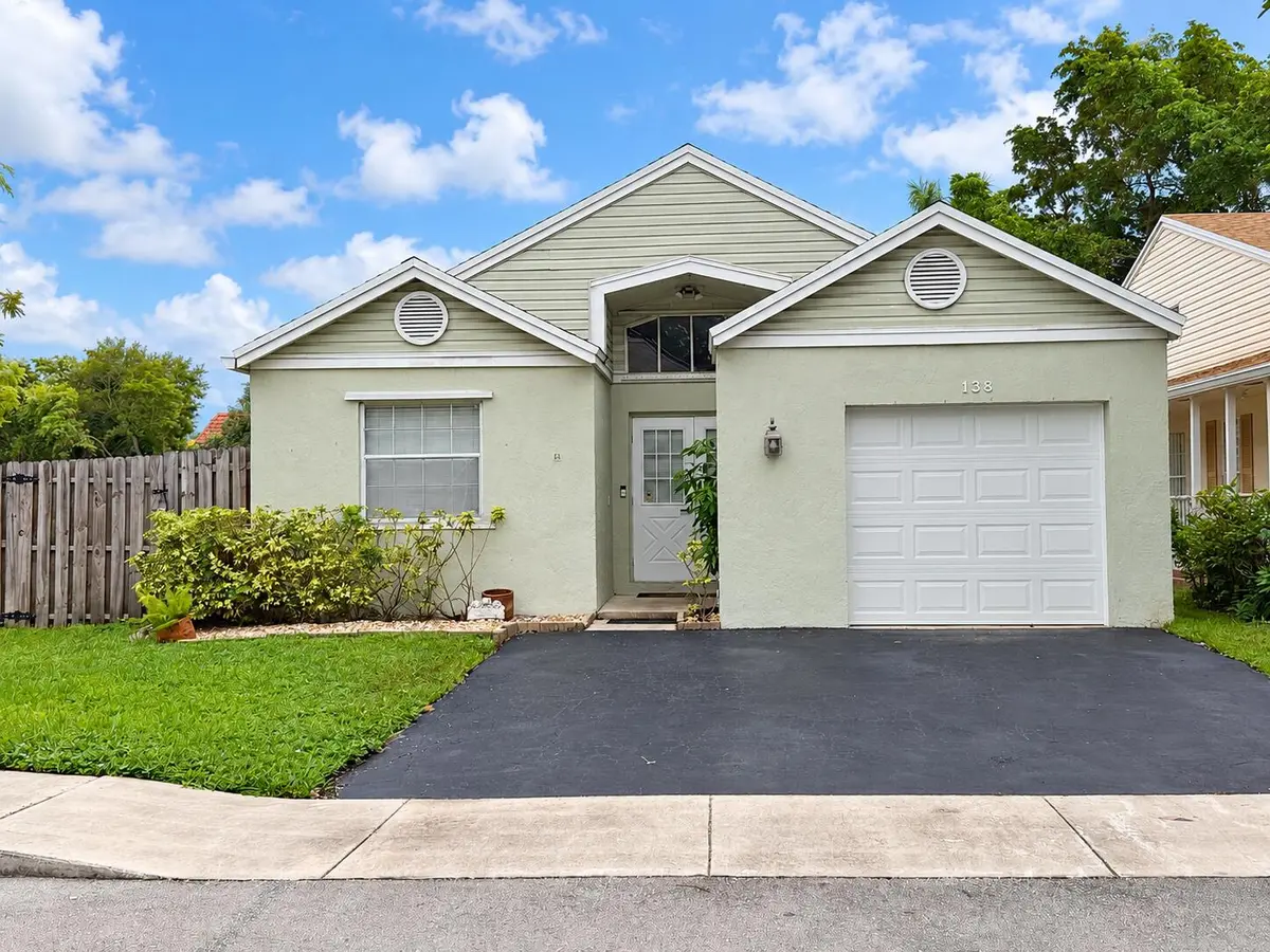 2E9223EE-4F00-4B0A-81E3-E21279882BEB at 138 SW 159th Way, Sunrise