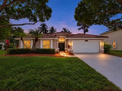 5574 Bermuda Dunes Circle, Lake Worth – Single Family Residence for sale