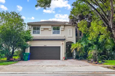 4904 SW 164th Avenue, Miramar – Single Family Residence for sale