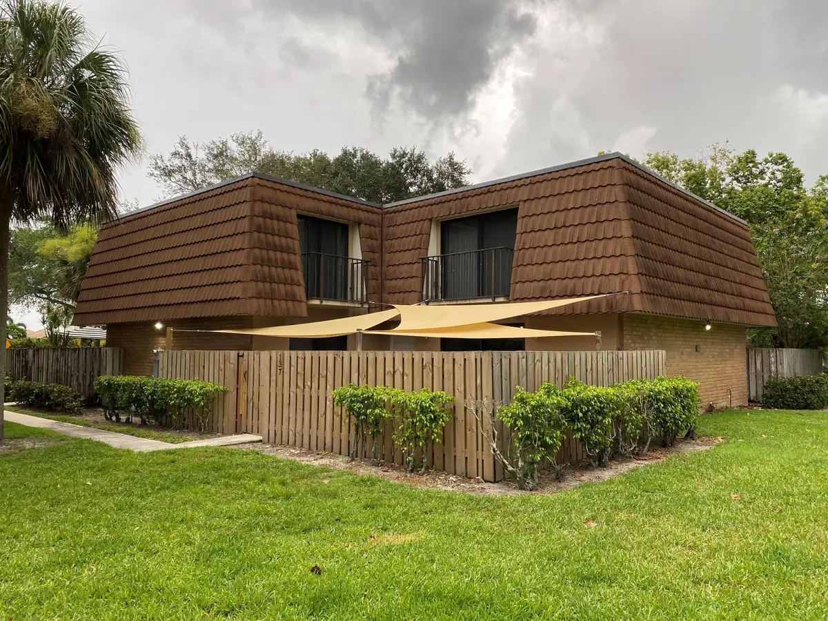 FRONT at 137 HERITAGE Way 10a, West Palm Beach