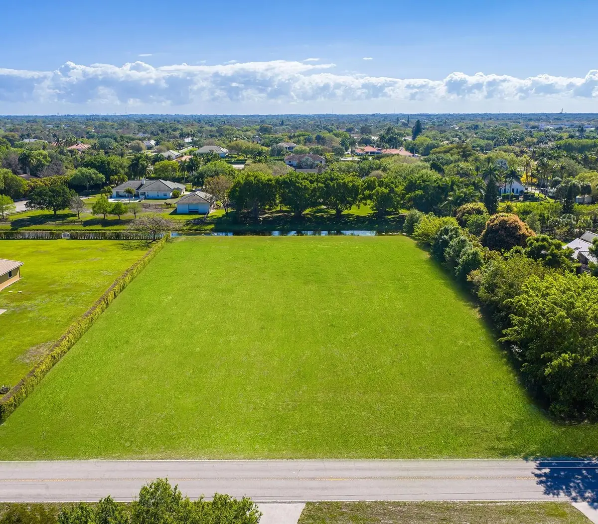 20260325212937681573000000-o at 14404 WELLINGTON Trace, Wellington