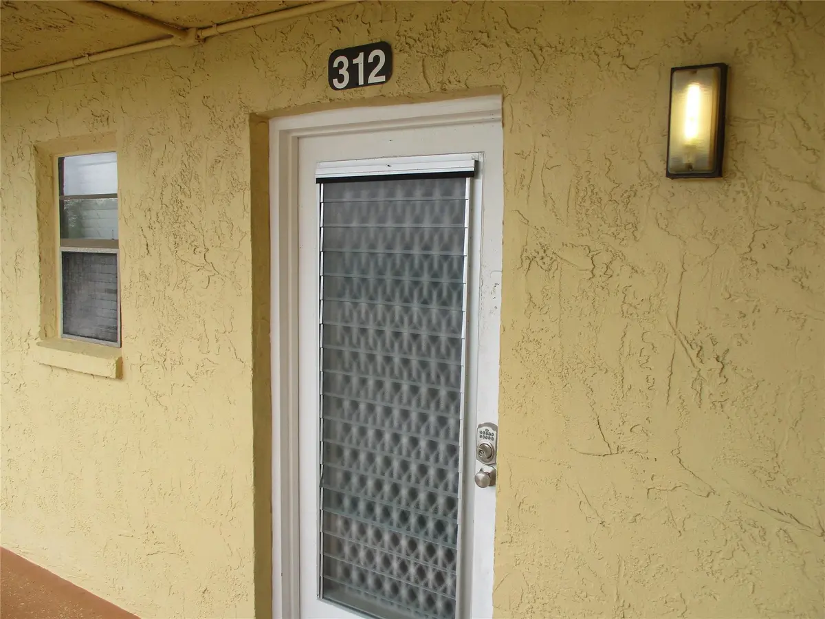Photo 5 at 9273 SW 8TH Street 312, Boca Raton