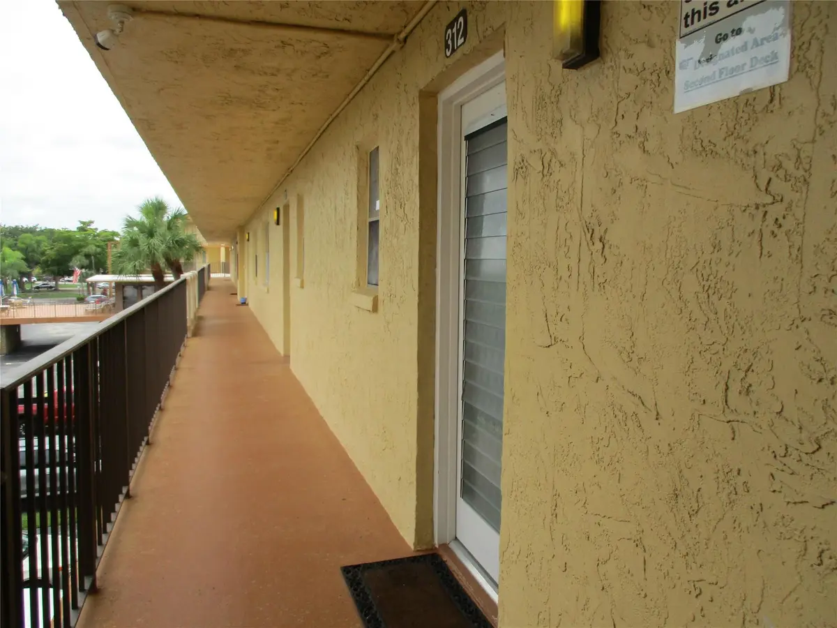 Photo 6 at 9273 SW 8TH Street 312, Boca Raton